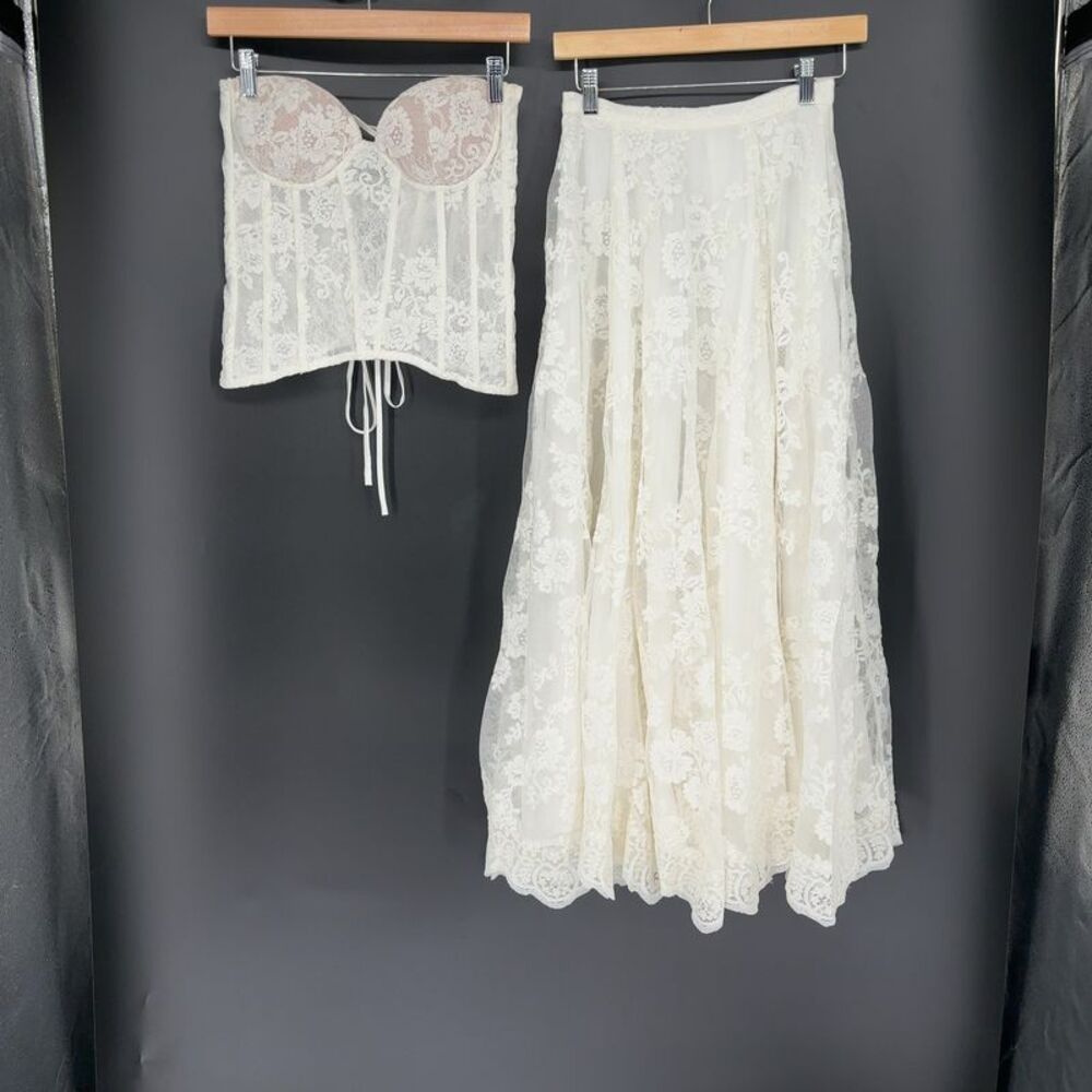 V. Chapman Lace Two Piece Set
